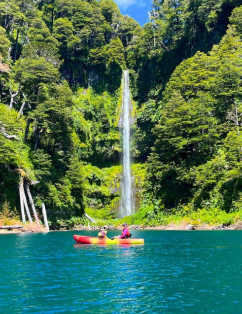Kayak Conguillío cascada